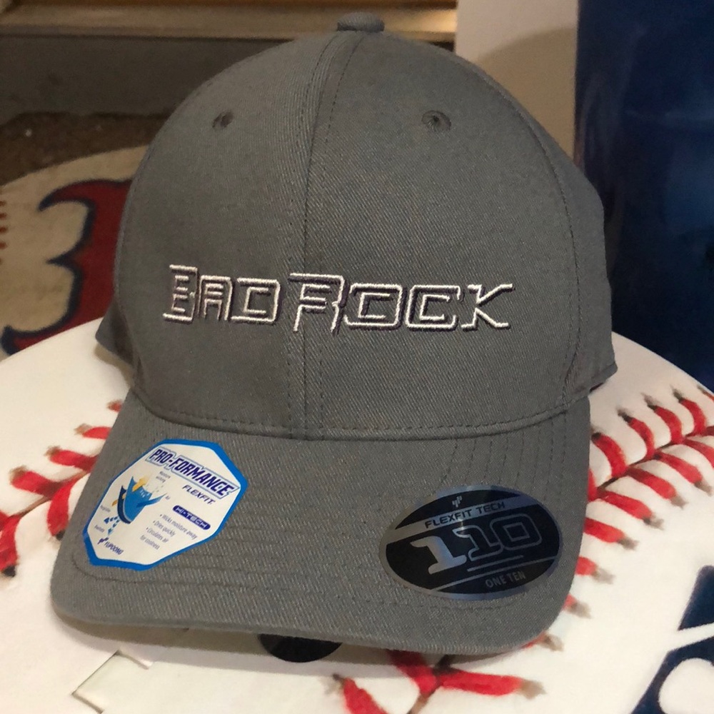 Bad Rock Men’s Storm Gray FlexFit Pro-Formance Tech Hat cap 110